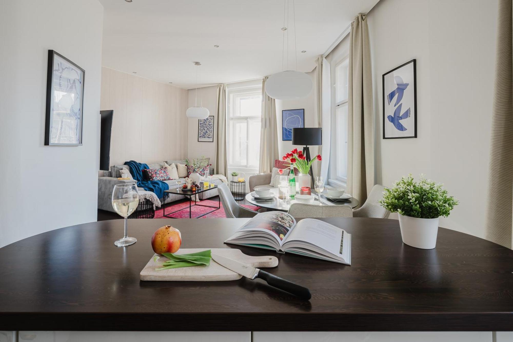 Prague Days - Stylish Apartment - Netflix - Hip District Kültér fotó