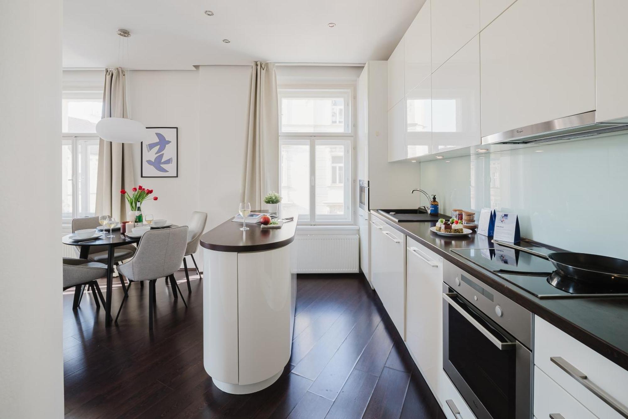 Prague Days - Stylish Apartment - Netflix - Hip District Kültér fotó